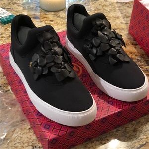 Tory Burch Blossom Neoprene Flower slip-on Sneaker